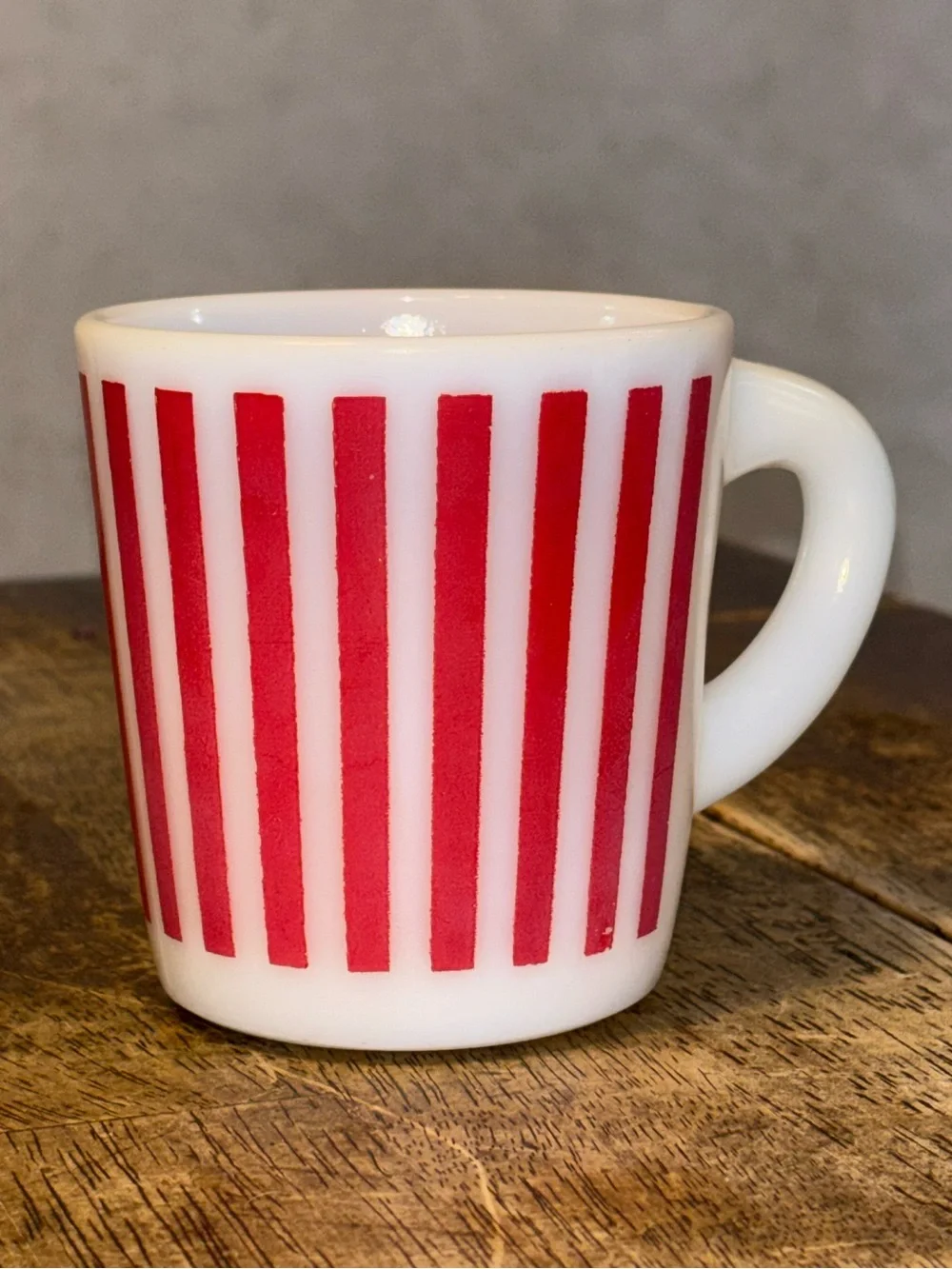 Vintage Hazel Atlas Red Candy Stripe Milk Glass Mug coffee tea